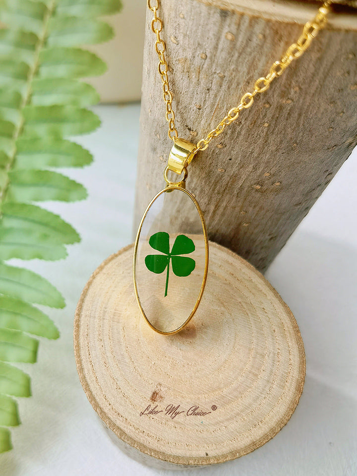 Natural Clover Resin Botanical Pendant Oval Necklace