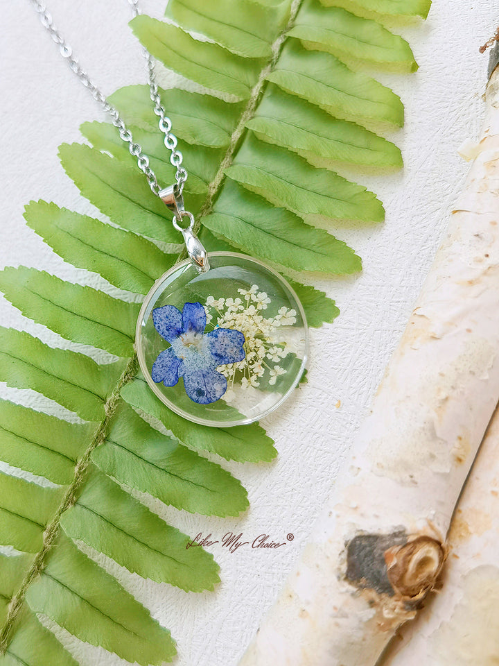 Náhrdelník z krajky královny Anny Mallows Flower Botanical Pendant Circle Necklace