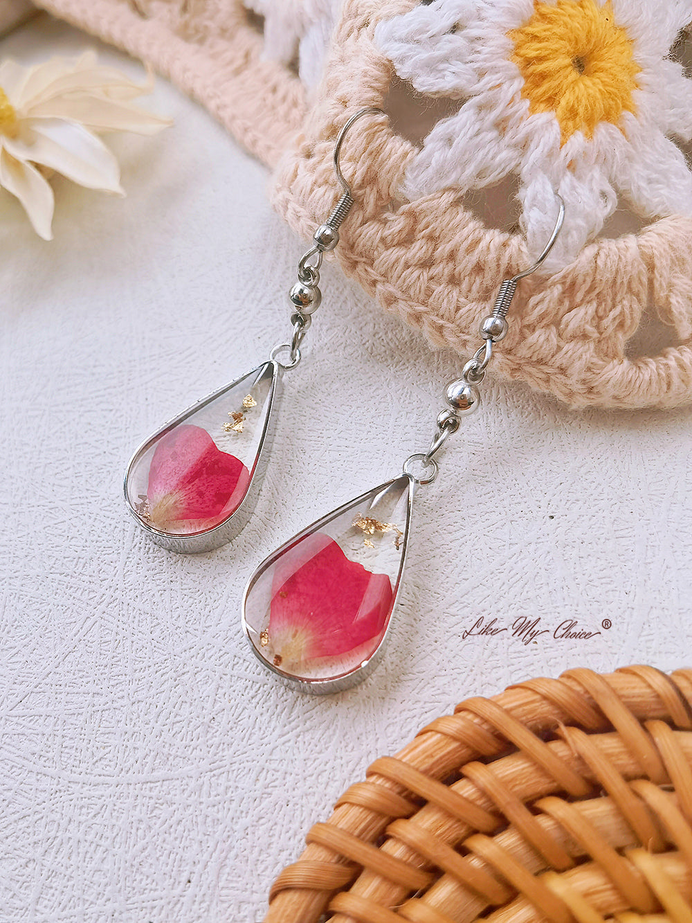 Kolczyki Rose Petal Gold Leaf Drop Earrings