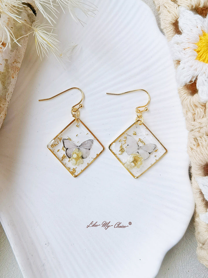 Anting-anting Persegi Kupu-kupu Bunga Kering Gypsophila