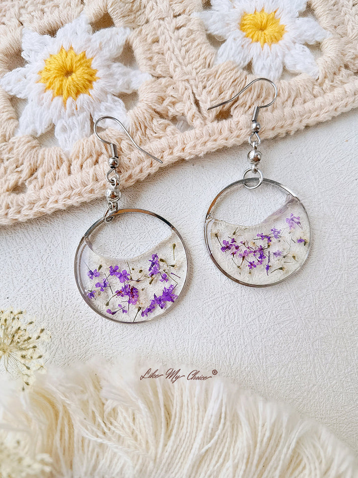 Round Atmospheric Dried Flower Resin Earrings