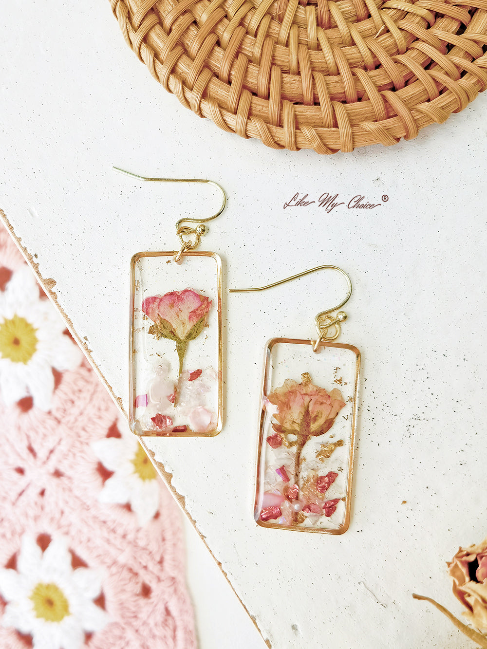 Boucles d'oreilles délicates en cristal rose