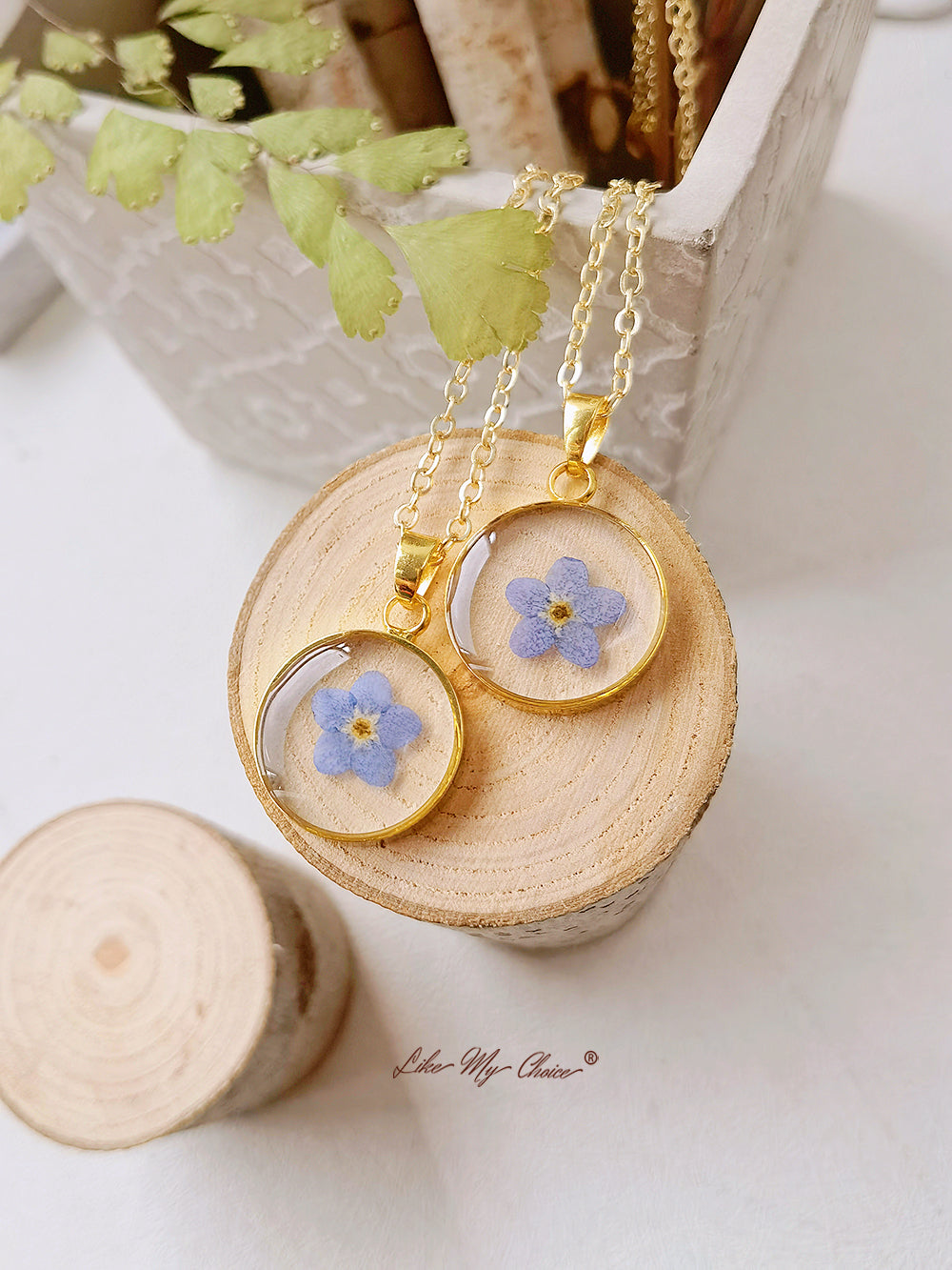 Forget Me Not Kalung Liontin Bunga Berlapis Emas Peringatan Berlapis Emas