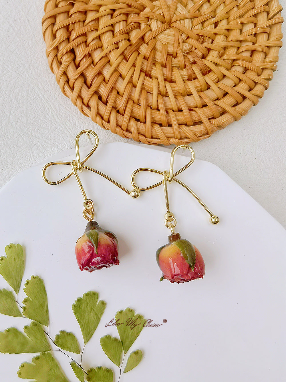 Anting-anting Bunga Mawar Kering