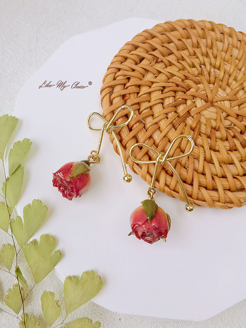 Boucles d'oreilles fleurs séchées noeud rose