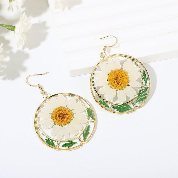 Epoxy Round White Crystal Chrysanthemum Earrings