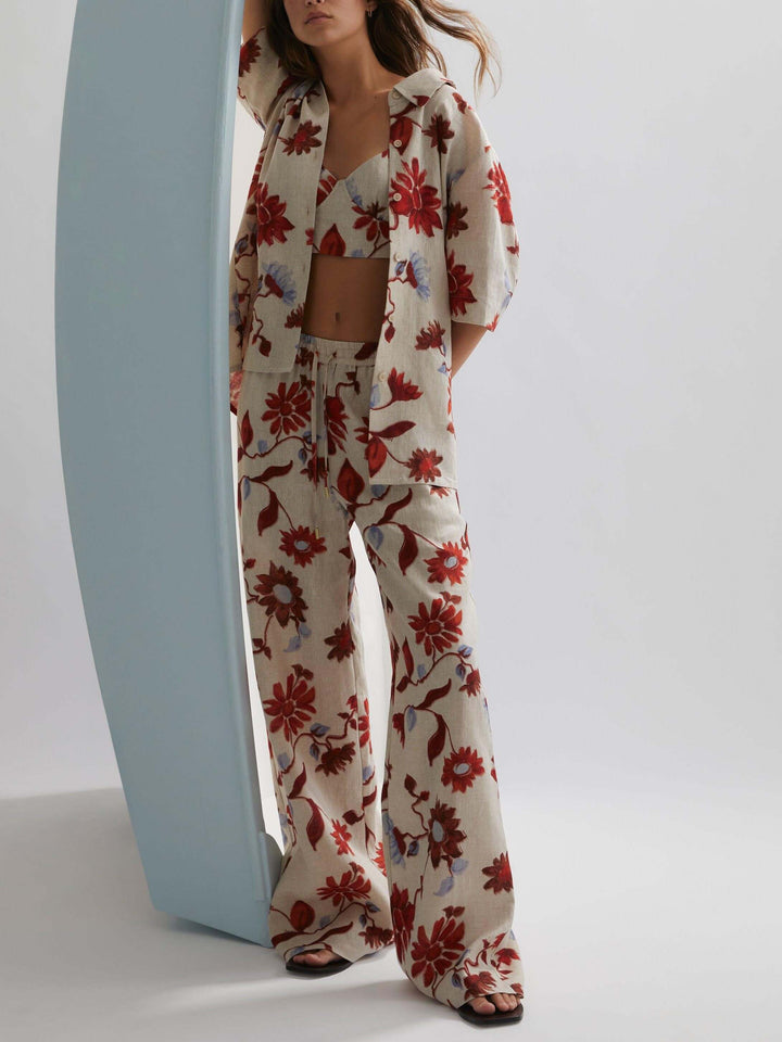 Exquisito pantalón de pata ancha con encaje y estampado floral