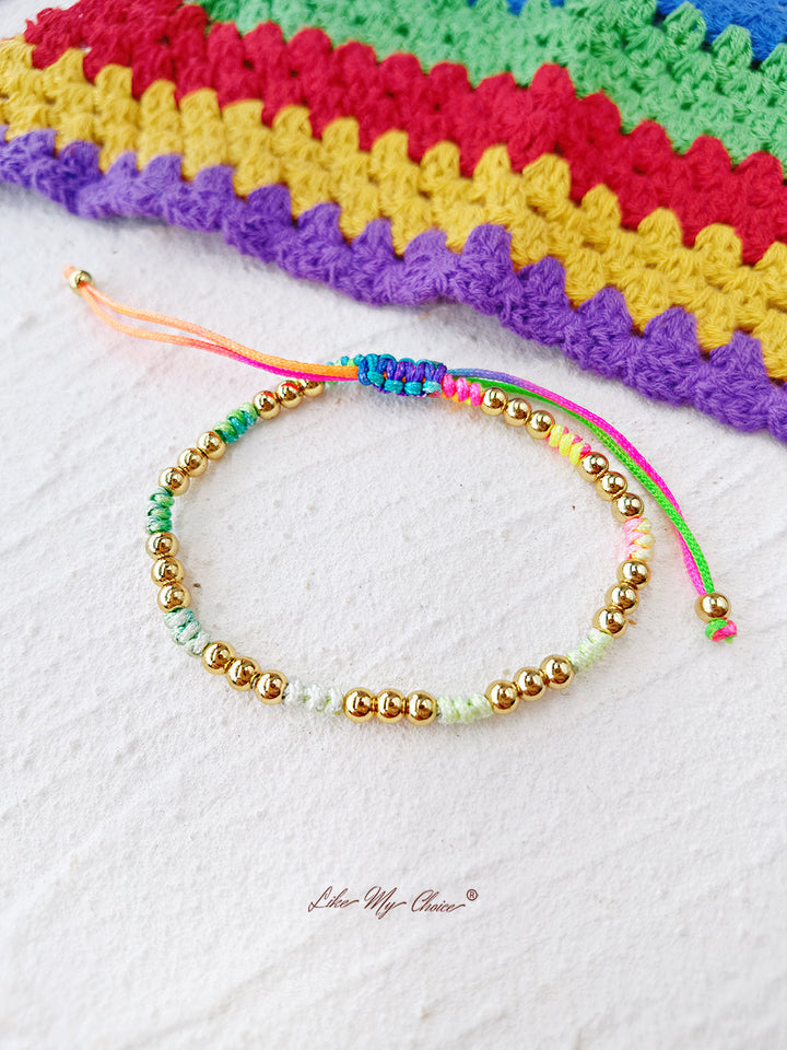 Pulsera ajustable con cordón y cuentas de caramelo arco iris