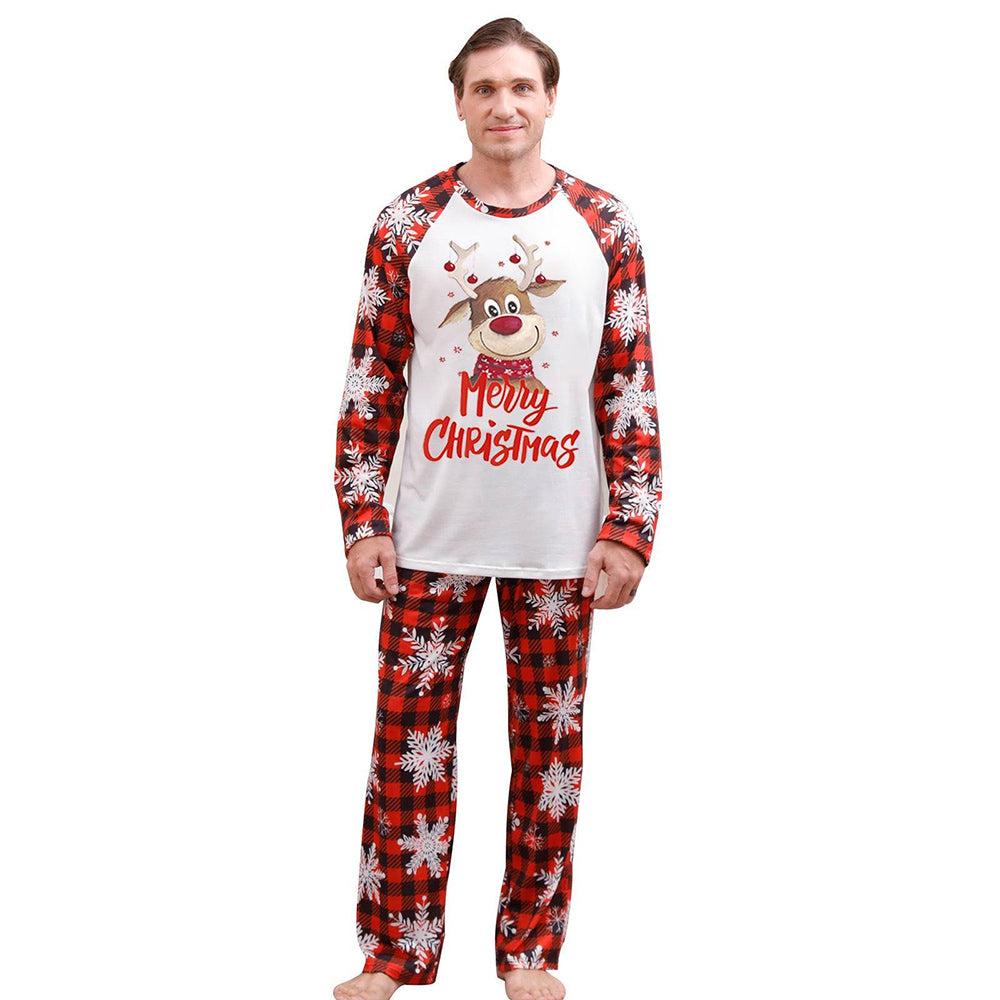 God Jul Tomten och Trädet Matchande pyjamas-set för familjen