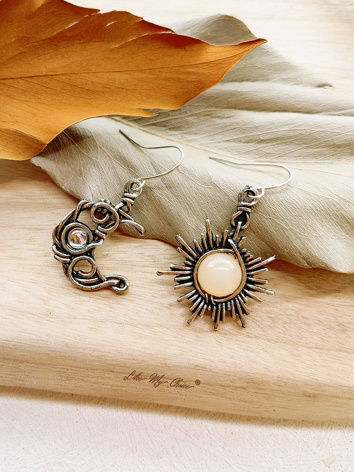 Boho Crystal Moonstone Cercei Sun Moon Asymmetrical Drop Earrings