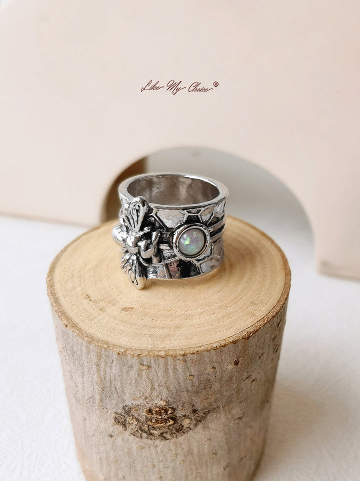 Vattenvågsmönster Bee Protein Stone Boho Ring