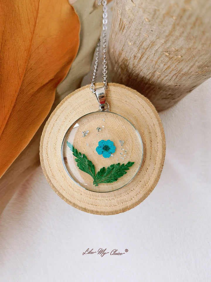 Captivating Blue Floral Elegance Necklace