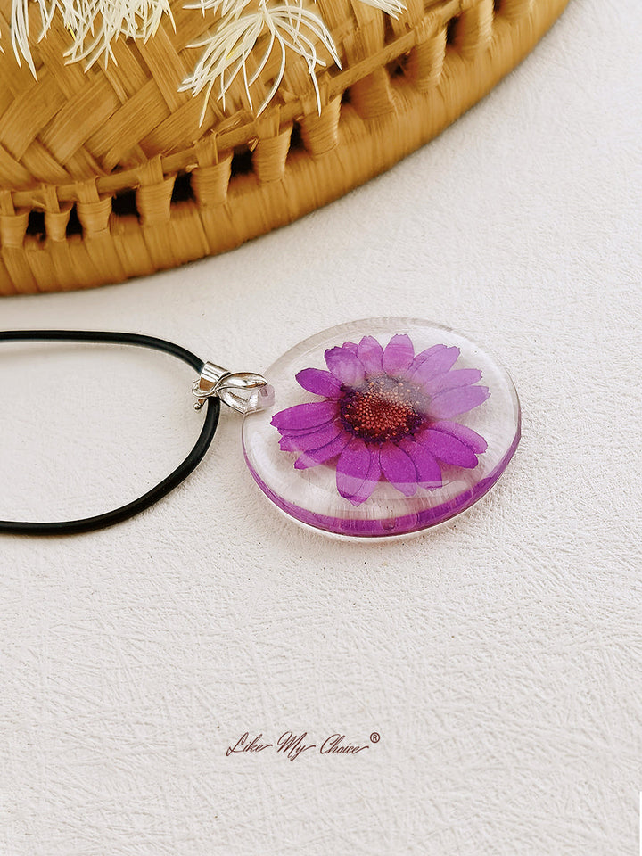 Collier à pendentif fleur hippie