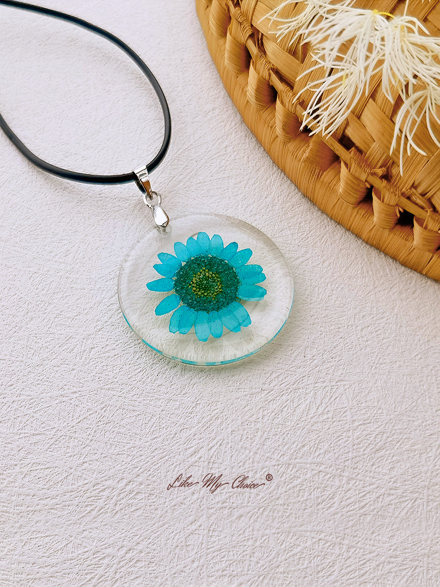 Collier à pendentif fleur hippie