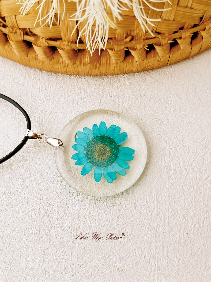 Collier à pendentif fleur hippie