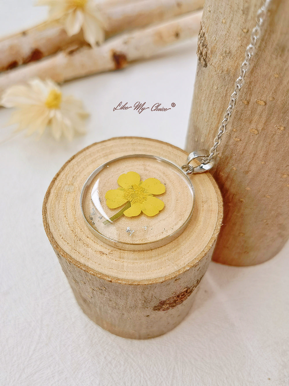 Whispering Blossoms Necklace