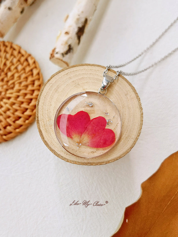 Collier "Heart's Embrace" (étreinte du cœur)