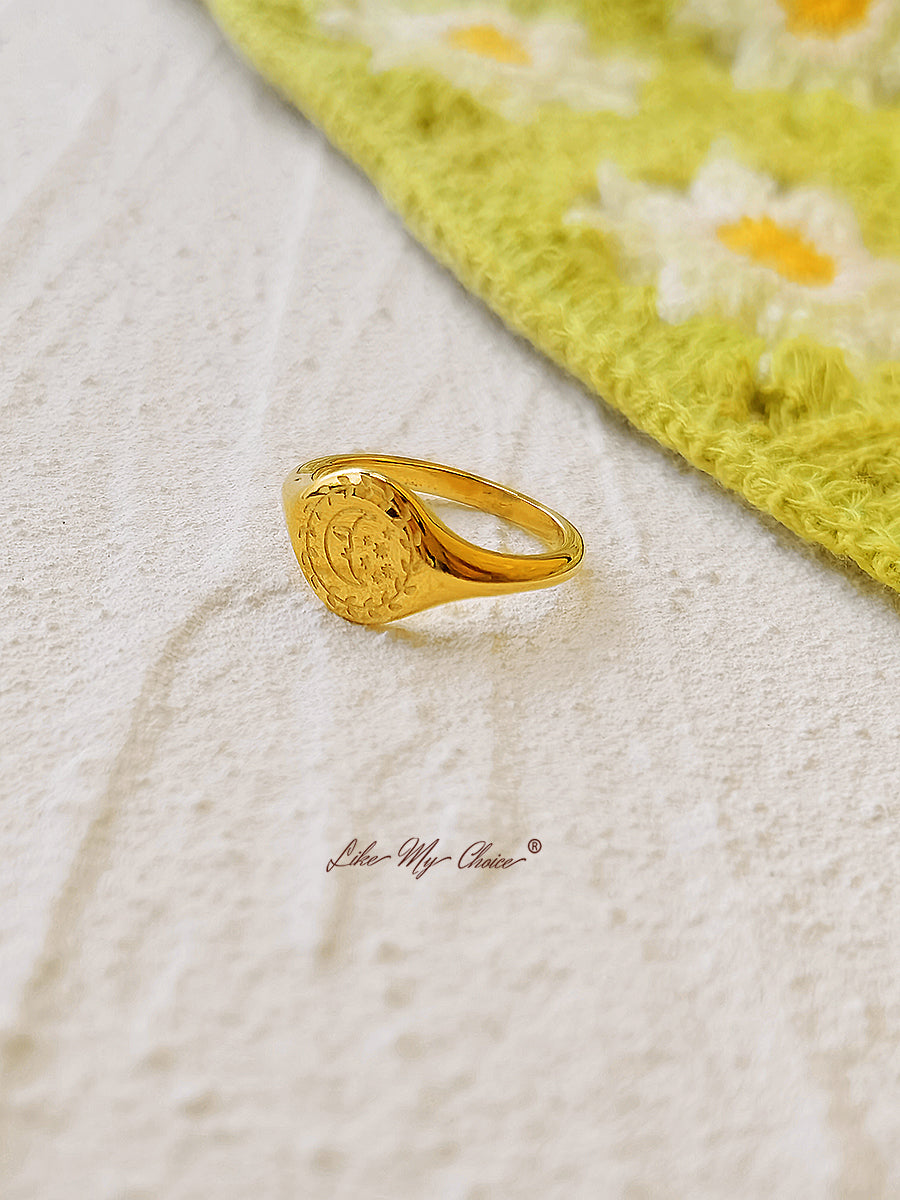 Prsten Love By The Moon Signet Boho Ring