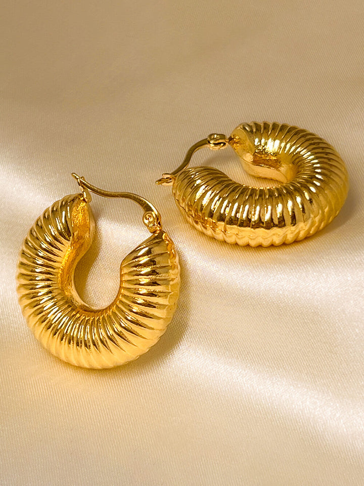 Boucles d'oreilles à fil grand cercle