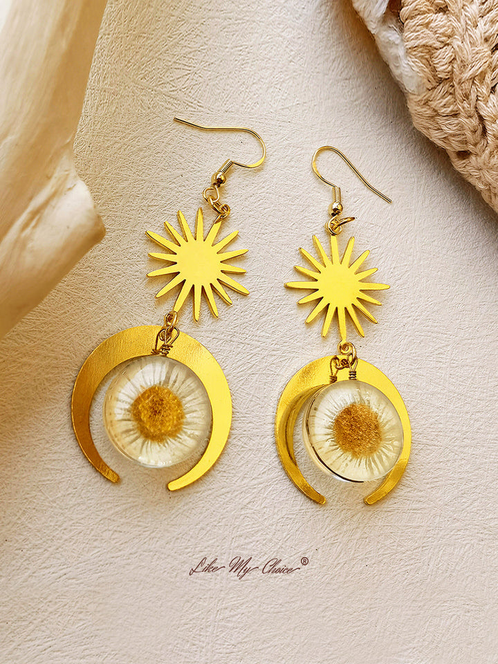 Pressed Flower Earrings - Sun Resin Daisy