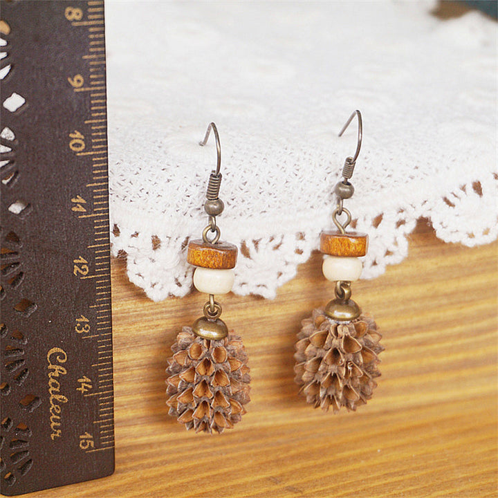 Boucles d'oreilles rétro en bois massif et fruits séchés