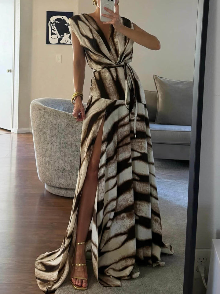 Retro Ink Stripe Print V-Neck Slit Maxi Dress