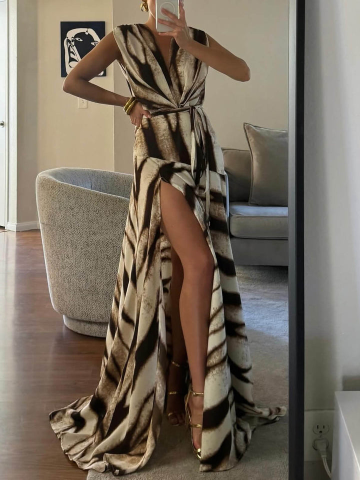 Retro Ink Stripe Print V-Neck Slit Maxi Dress