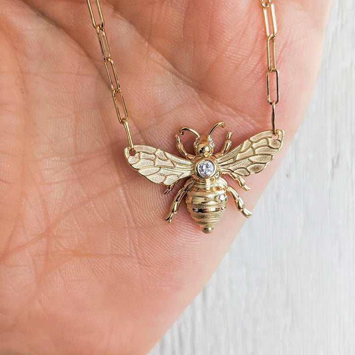 Collier à pendentifs en zircon abeille