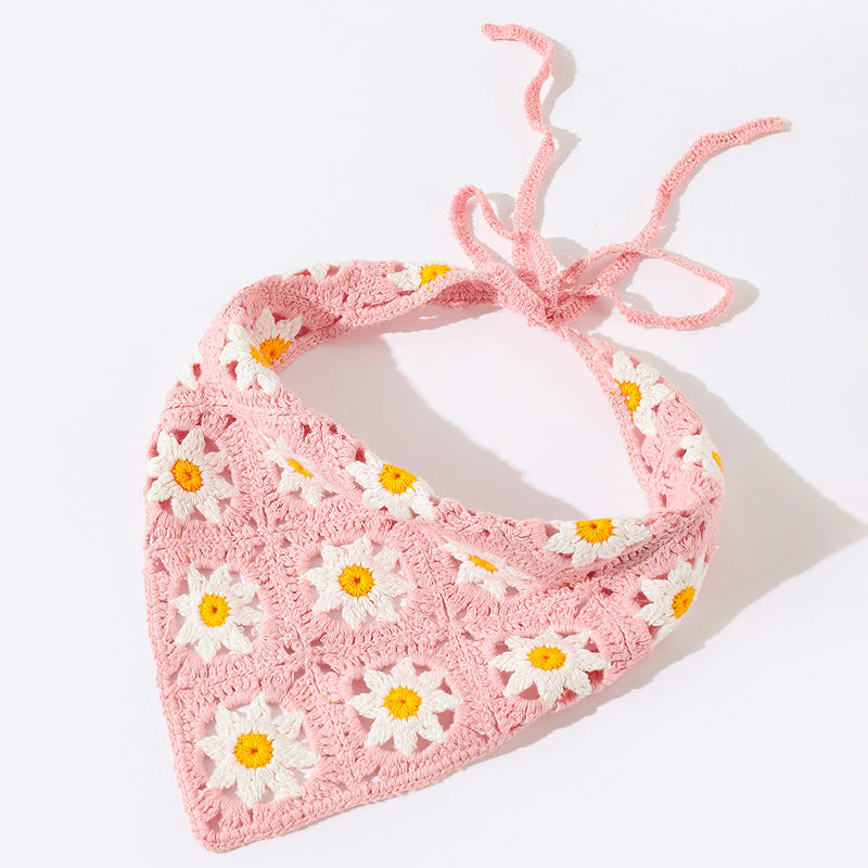 Handvirkad Daisy Bandana