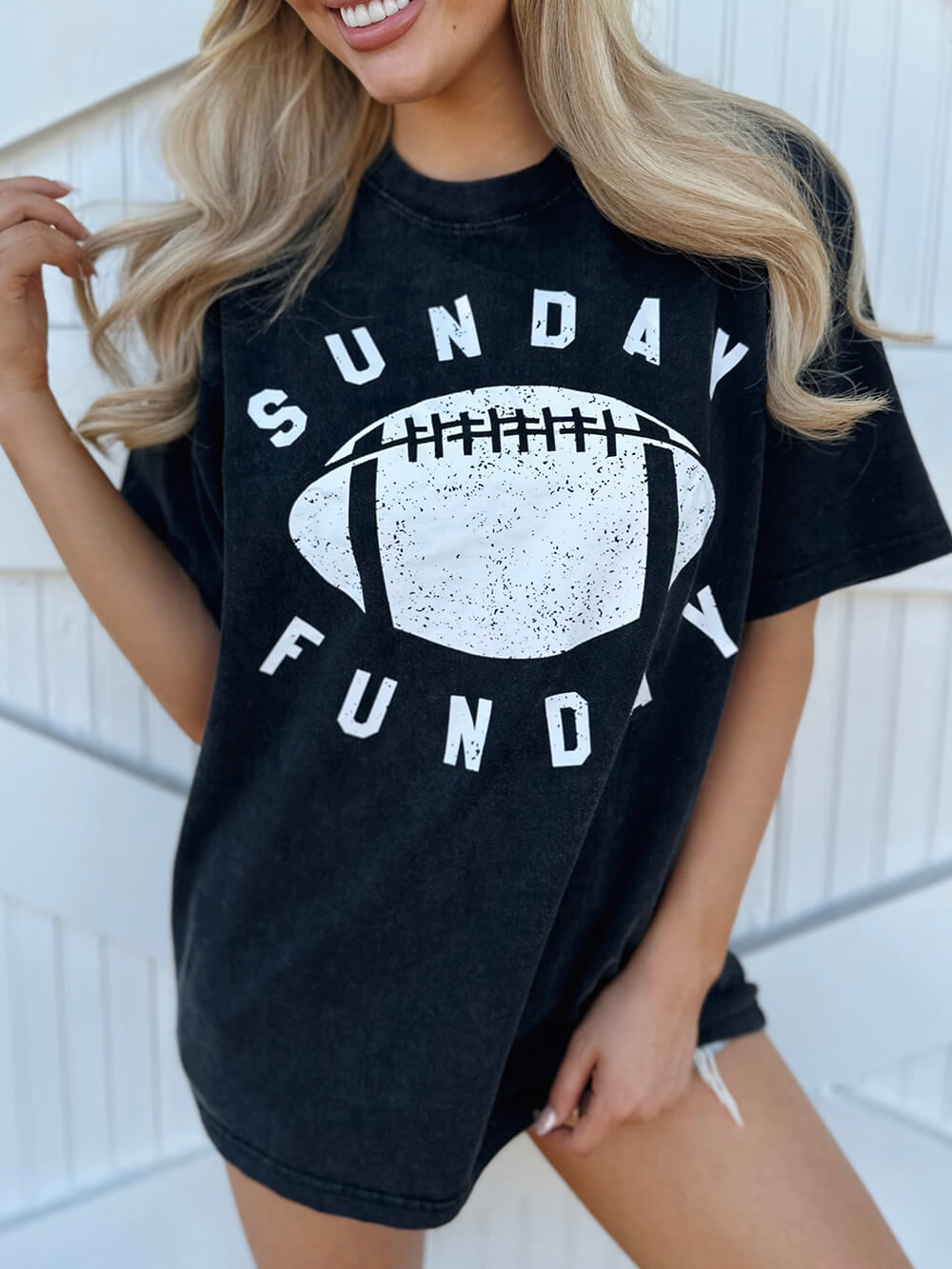 Mineral-tvättad ¡°Sunday Funday¡± grafisk T-shirt