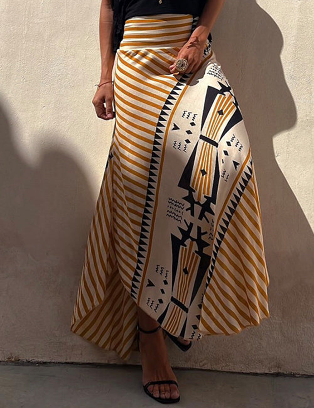 Gonna irregolare stampata a strisce a vita alta Maxi Skirt