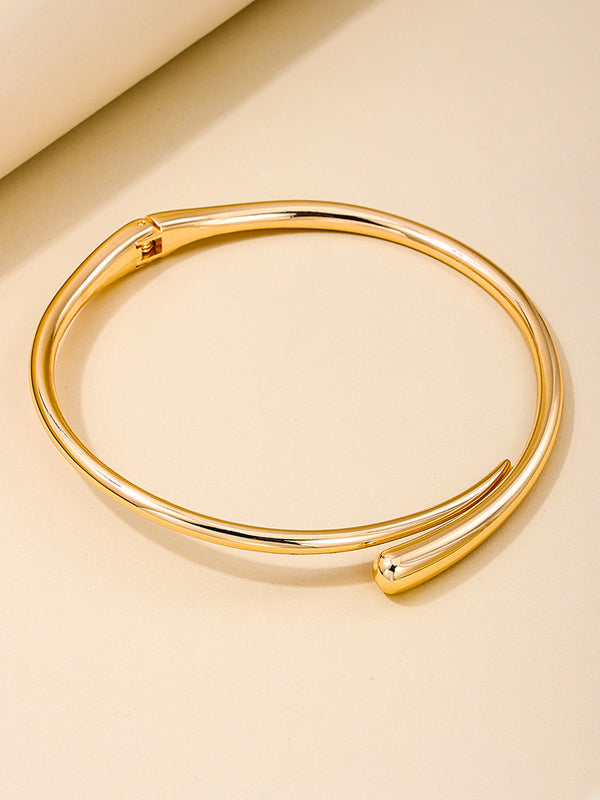 Trendig enkel geometrisk metallring med glansigt halsband