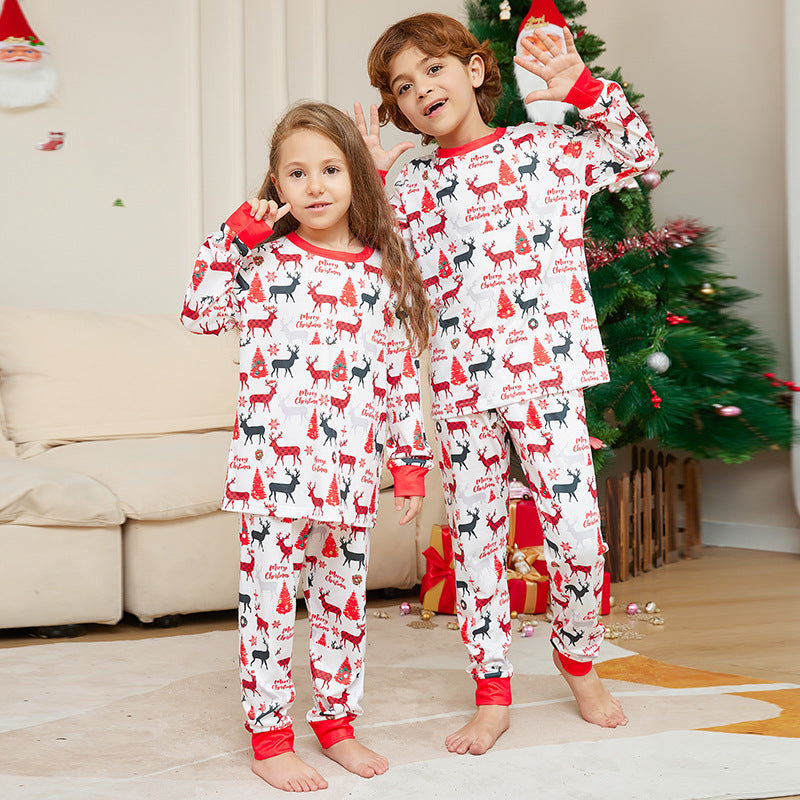 Pijama a juego con estampado de ciervos navideños Fmalily