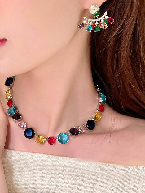 Collier de luxe léger en diamants de couleur zircon incrusté de cuivre