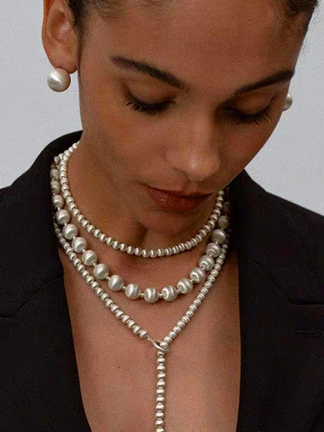 Collier de perles boules brossées lourdes